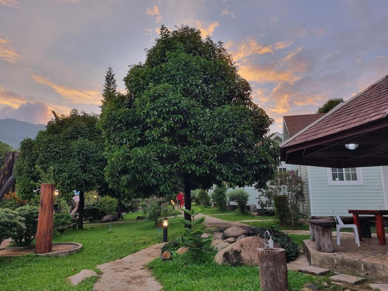Akantuka Homestay 尖竹汶 外观 照片