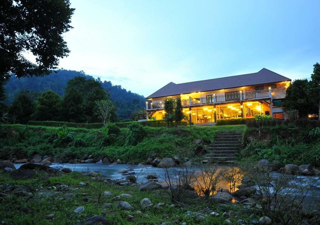 Akantuka Homestay 尖竹汶 外观 照片