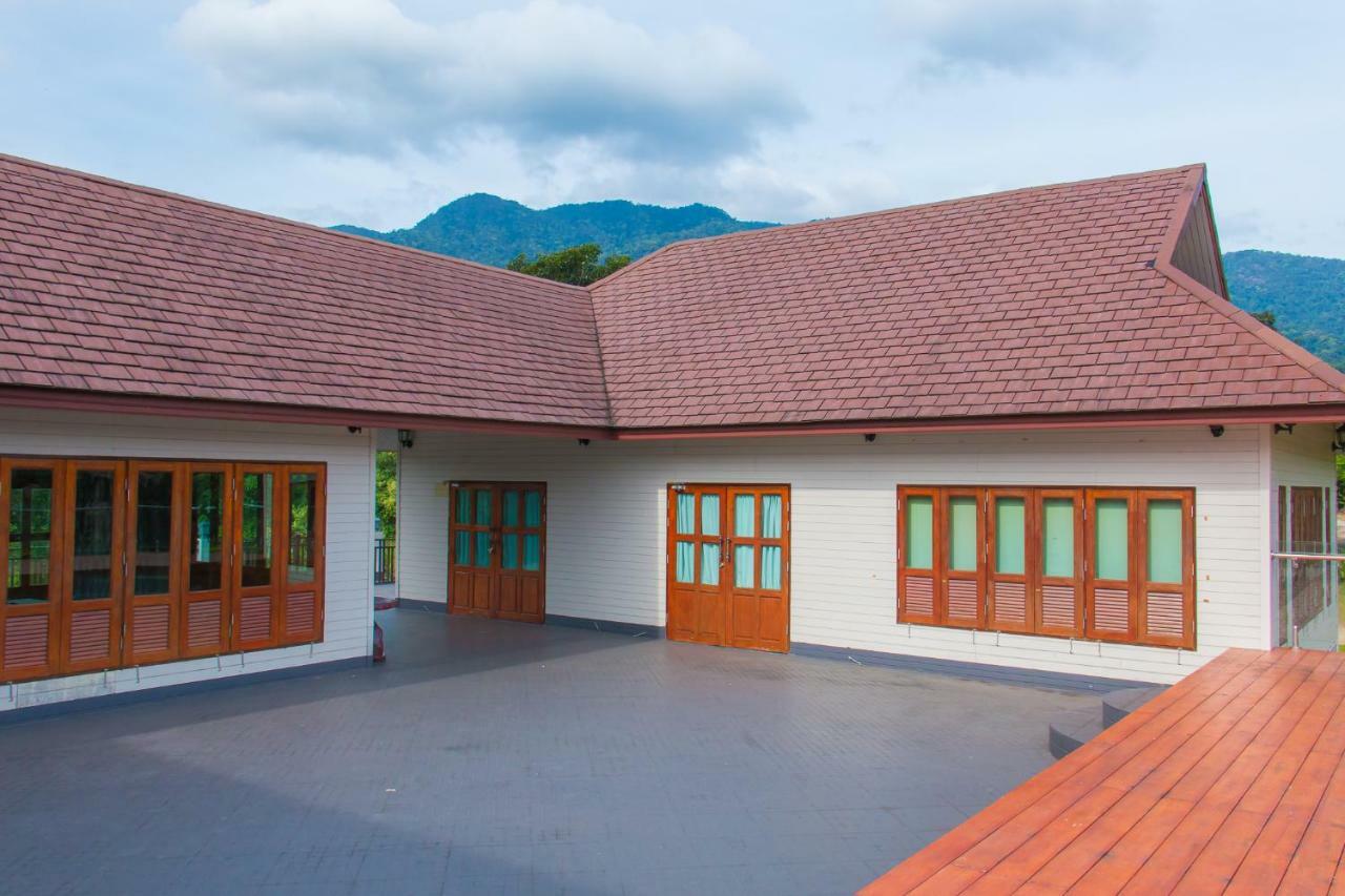 Akantuka Homestay 尖竹汶 外观 照片