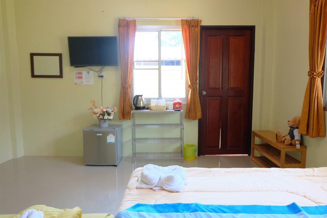 Akantuka Homestay 尖竹汶 外观 照片