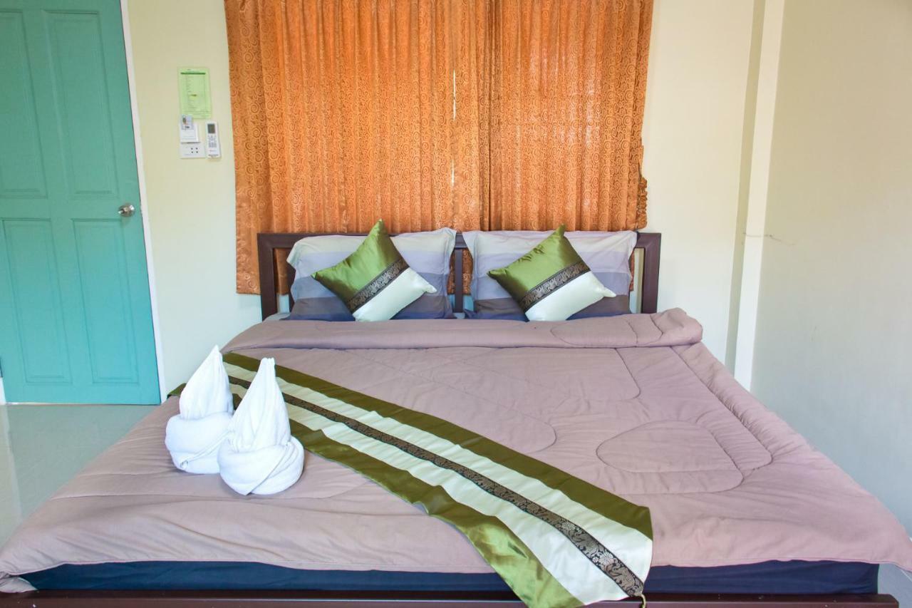 Akantuka Homestay 尖竹汶 外观 照片