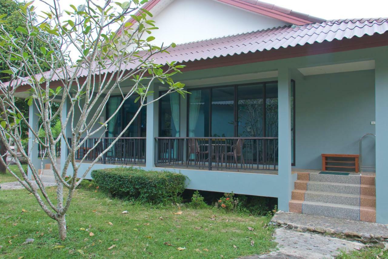 Akantuka Homestay 尖竹汶 外观 照片
