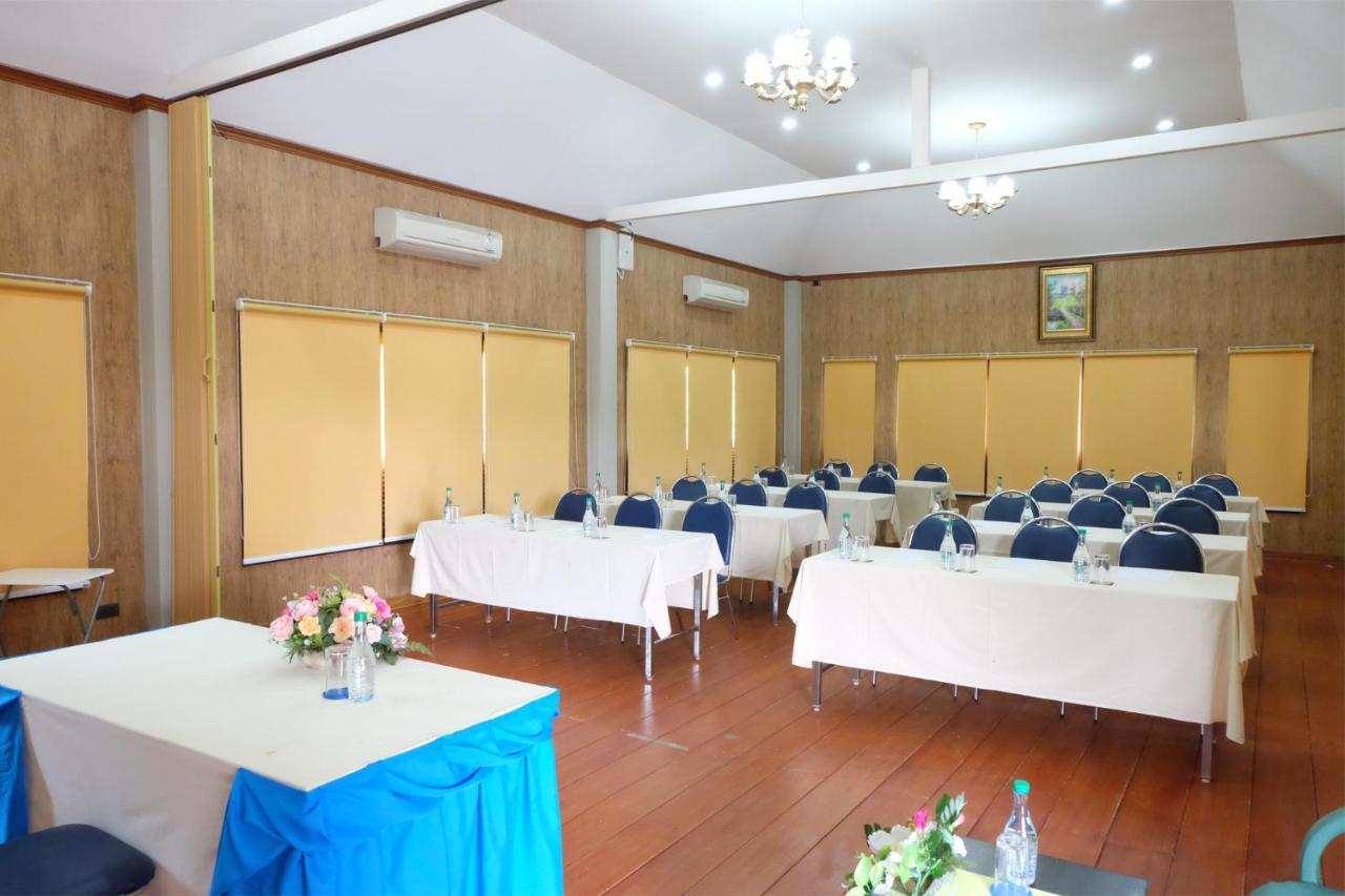 Akantuka Homestay 尖竹汶 外观 照片